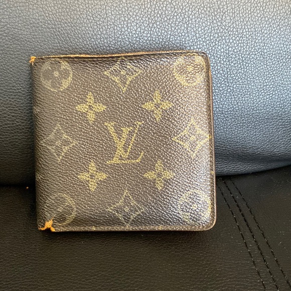 Louis Vuitton Other - Louis Vuitton Wallet